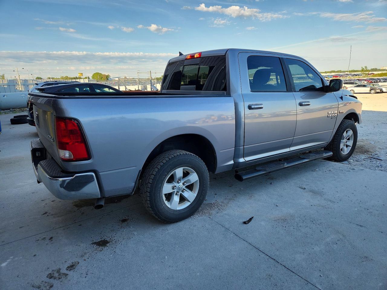 2019 Ram 1500 Classic Slt - Фото 3