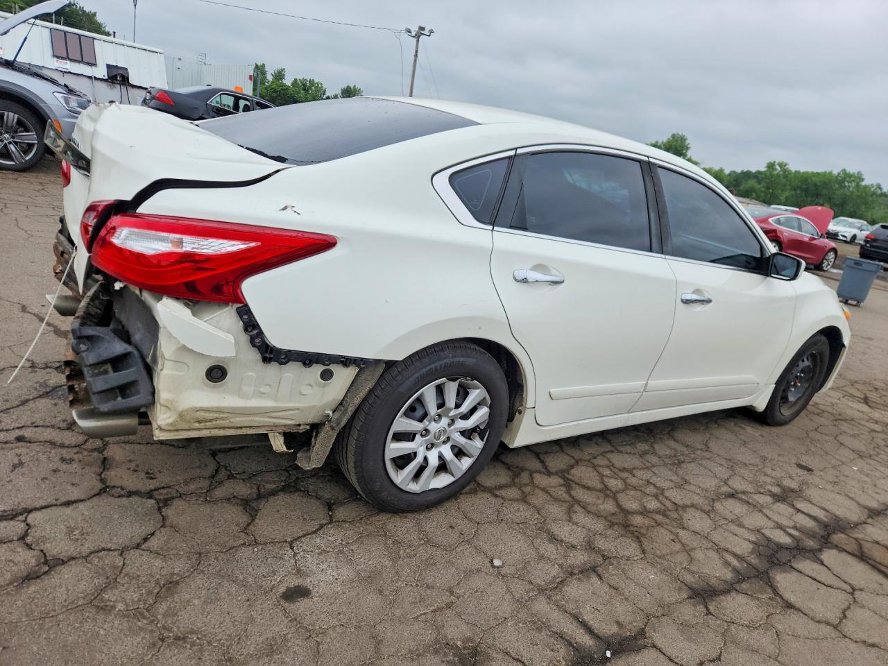 2017 Nissan Altima 2.5 S - Фото 3