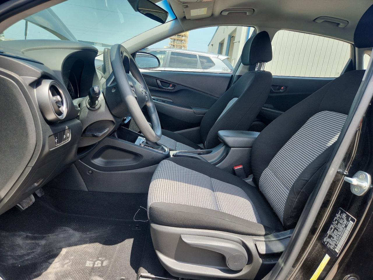 2022 Hyundai Kona Se - Image 7