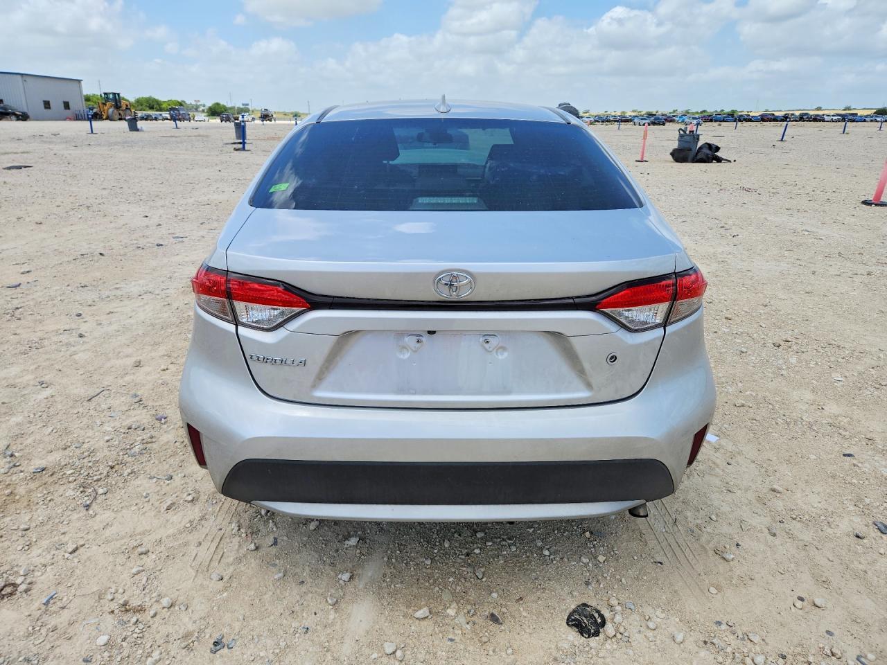 2020 Toyota Corolla L - Image 6