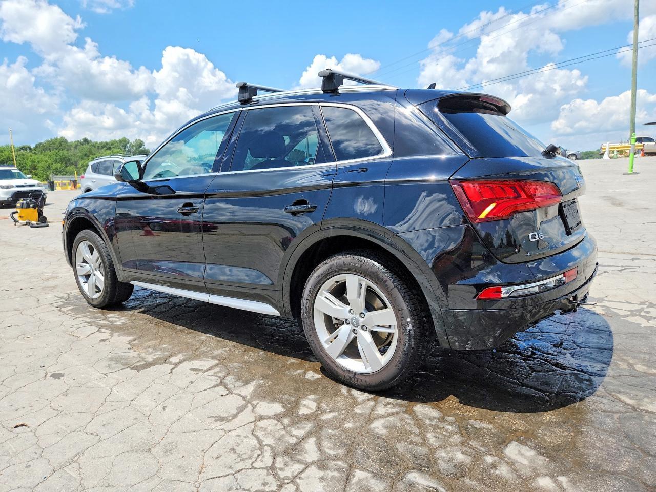 2019 Audi Q5 Premium Plus - Фото 2