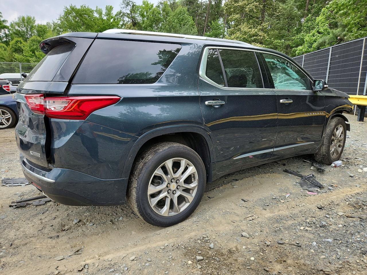 2018 Chevrolet Traverse Premier - Фото 3