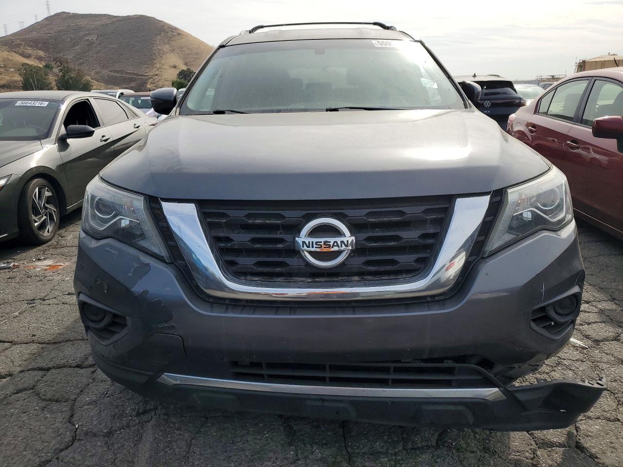 2019 Nissan Pathfinder S - Фото 5