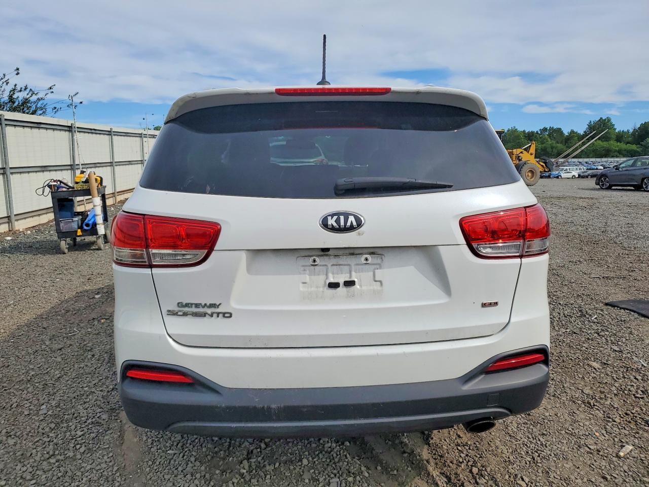2017 Kia Sorento Lx - Фото 6