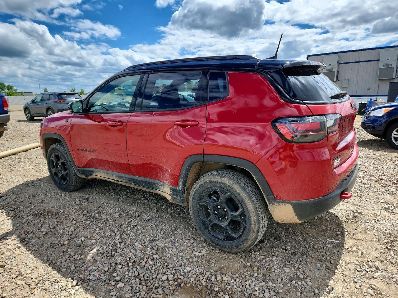 2023 Jeep Compass Trailhawk - Фото 2