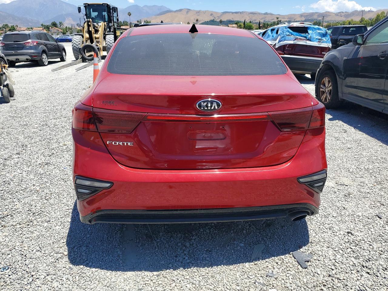 2020 Kia Forte Lxs - Image 6
