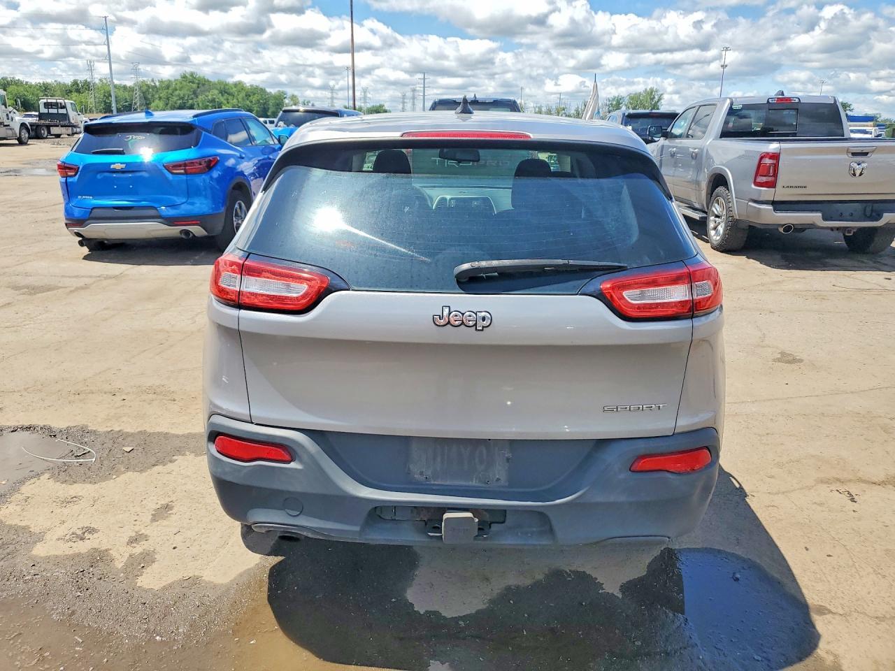 2014 Jeep Cherokee Sport - Image 6