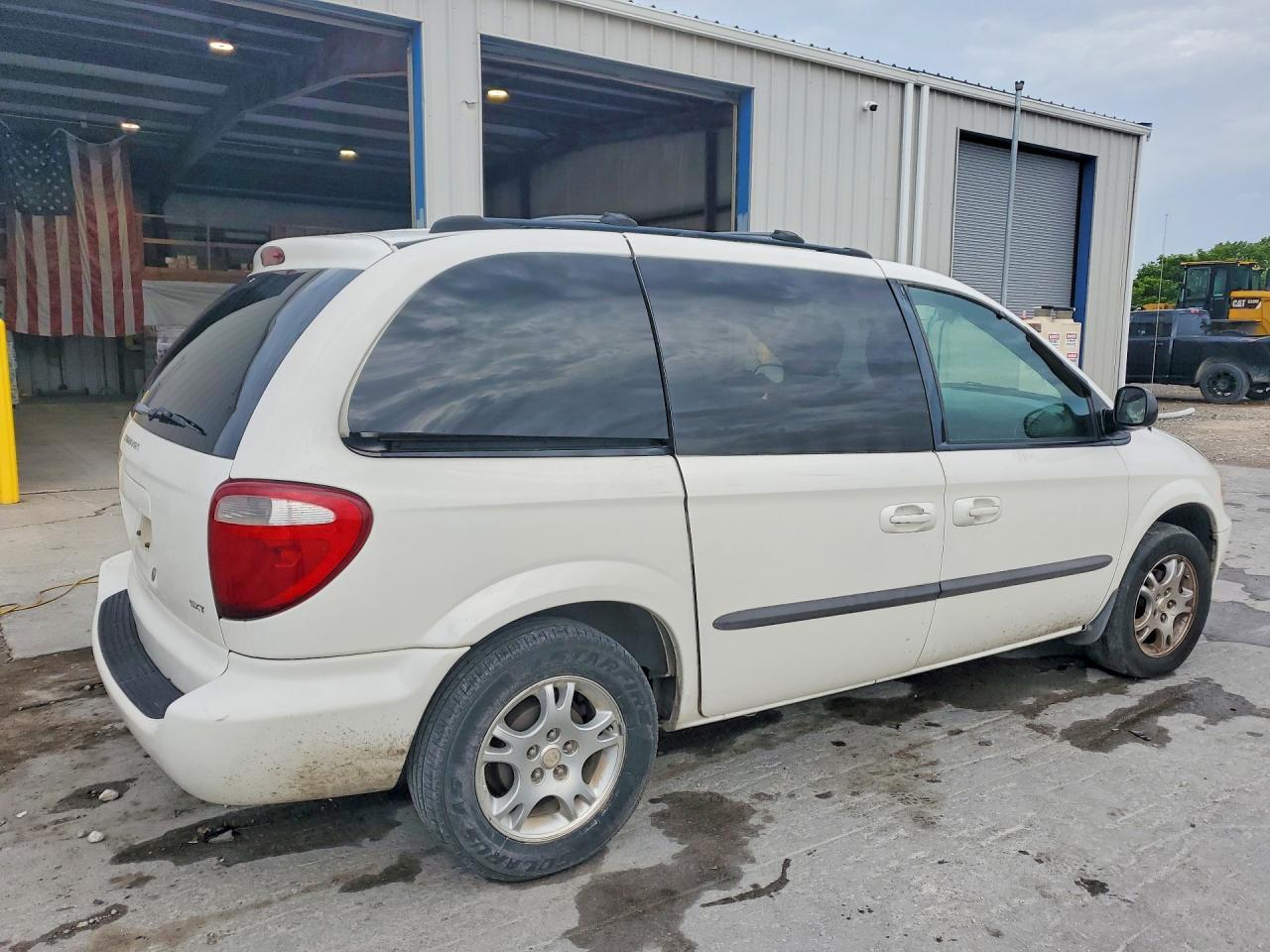 2004 Dodge Caravan Sxt - Image 3
