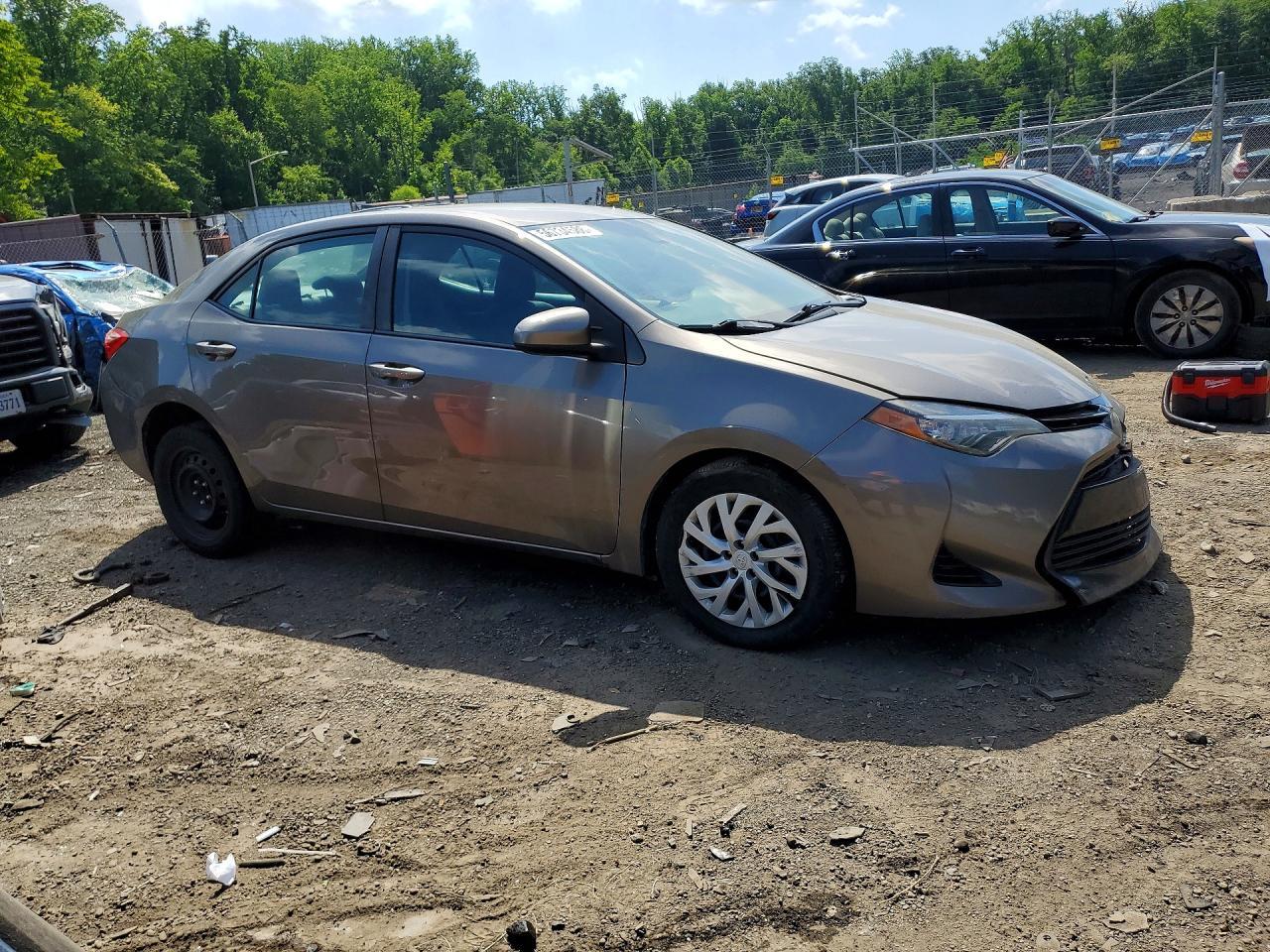 2017 Toyota Corolla Le - Фото 4