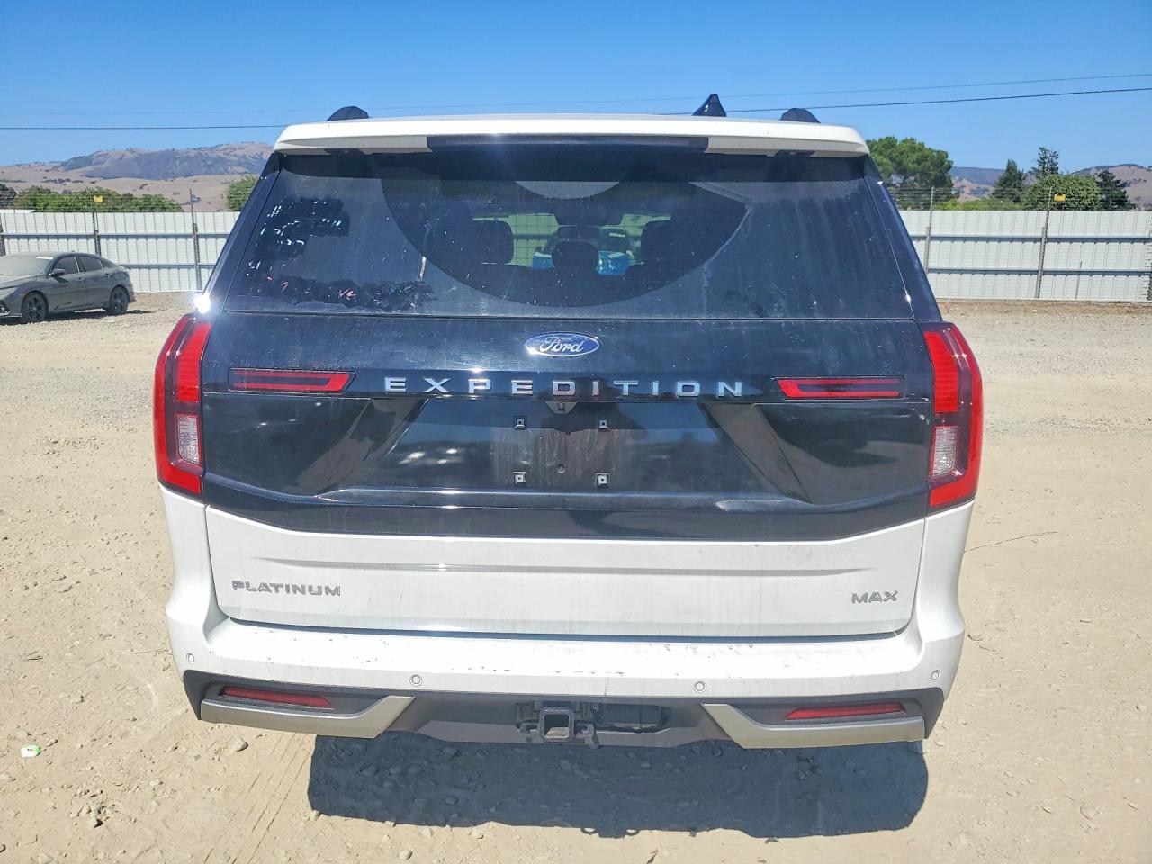 2025 Ford Expedition Max Platinum - Image 6