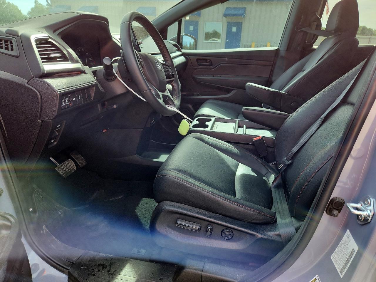 2025 Honda Odyssey Sport-L - Image 7