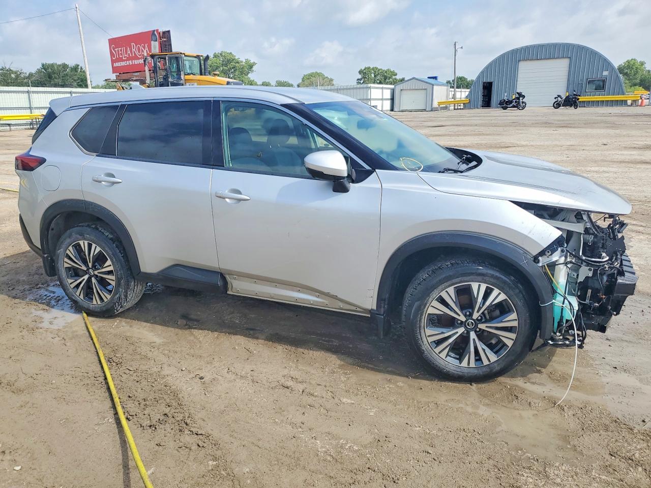2021 Nissan Rogue Sv - Image 4
