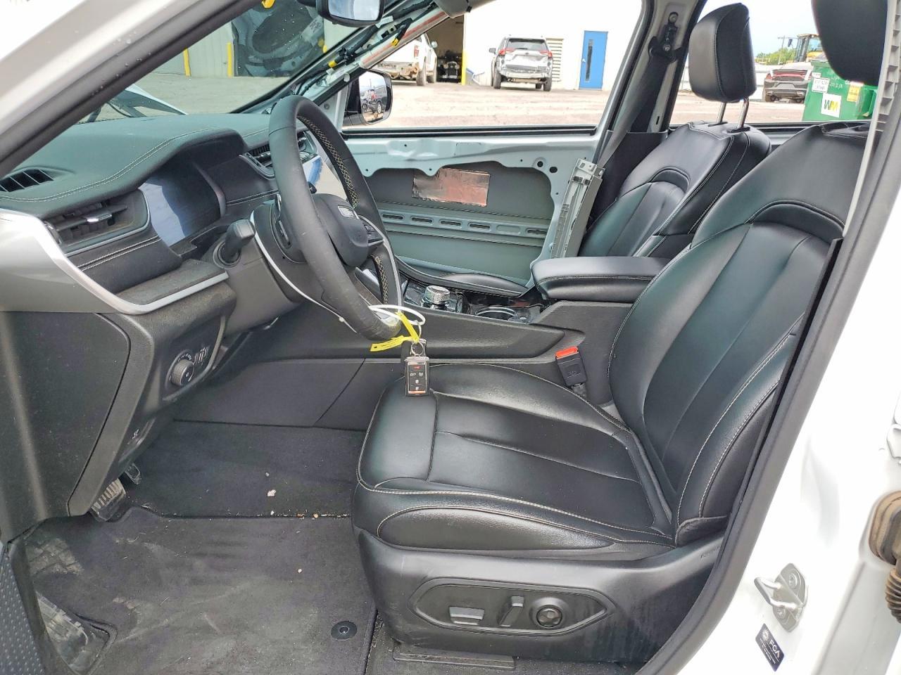 2023 Jeep Grand Cherokee L Limited - Image 7