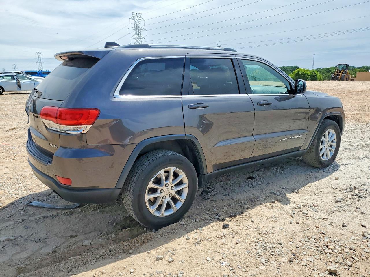 2014 Jeep Grand Cherokee Laredo - Image 3