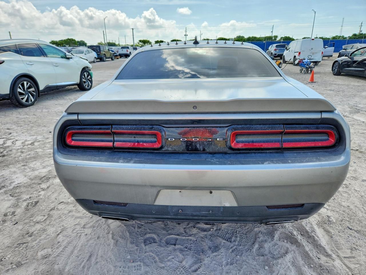2015 Dodge Challenger Sxt Plus - Фото 6