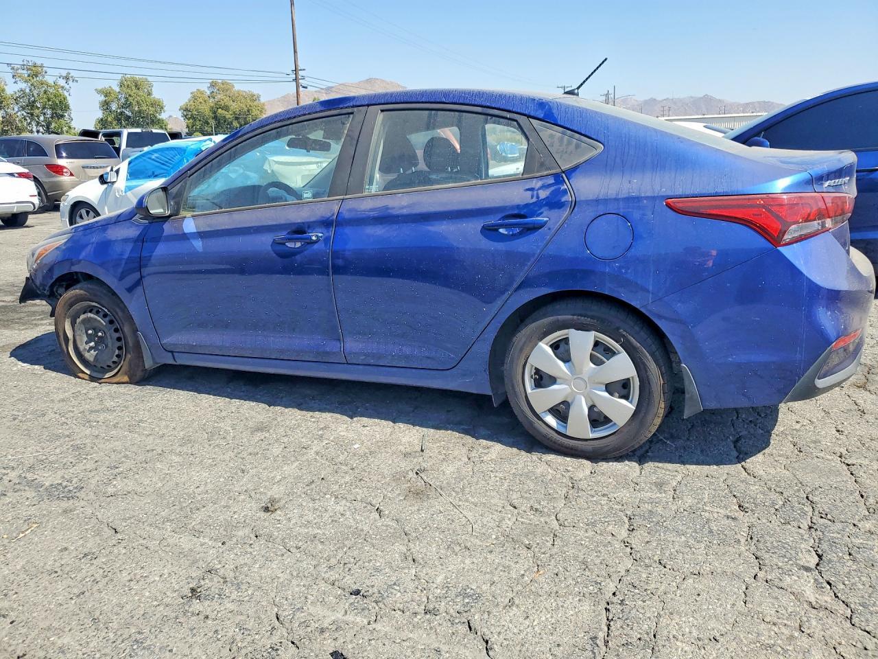 2018 Hyundai Accent Se - Фото 2