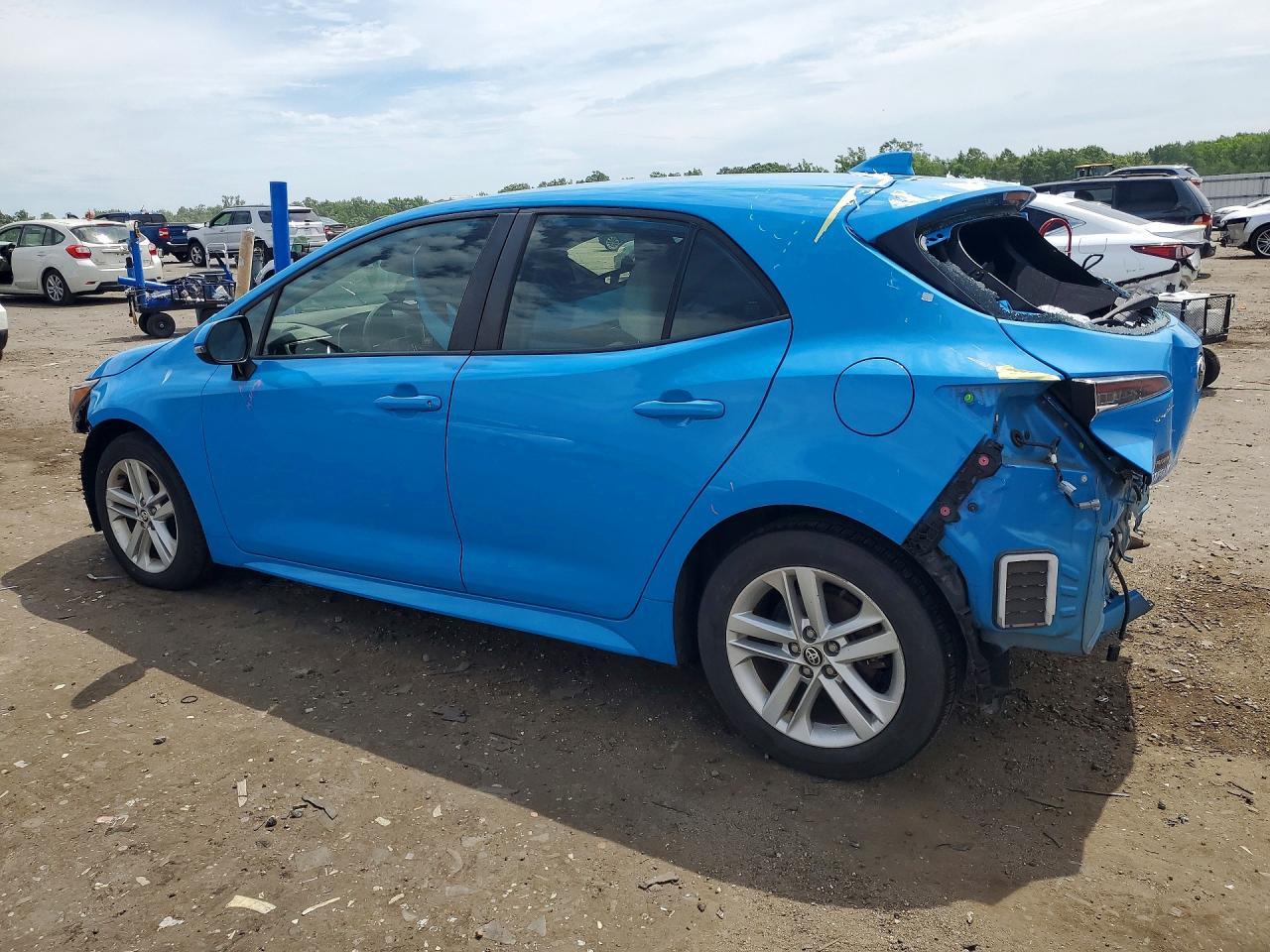 2021 Toyota Corolla Hatchback Se - Фото 2