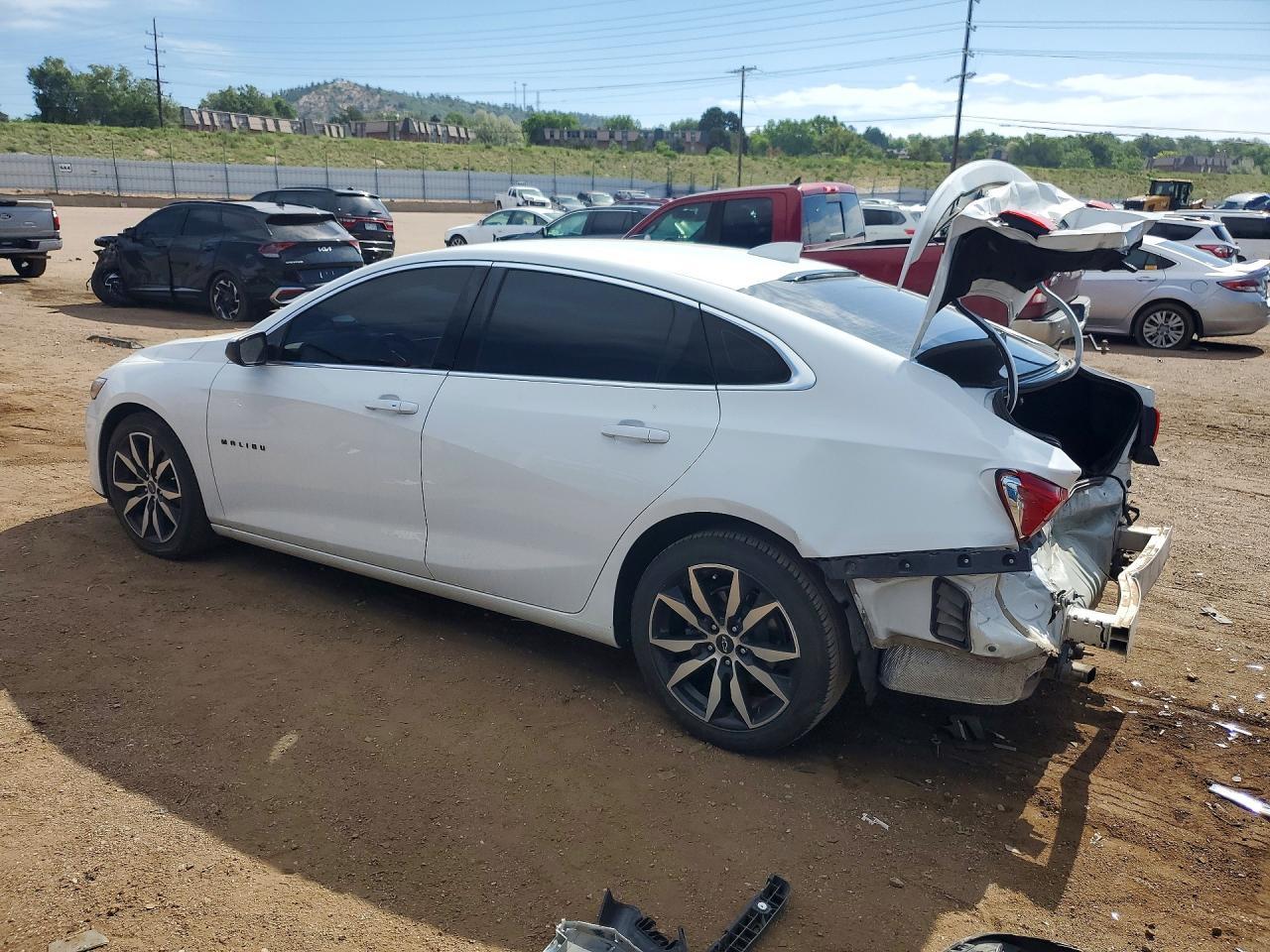 2021 Chevrolet Malibu Rs - Фото 2