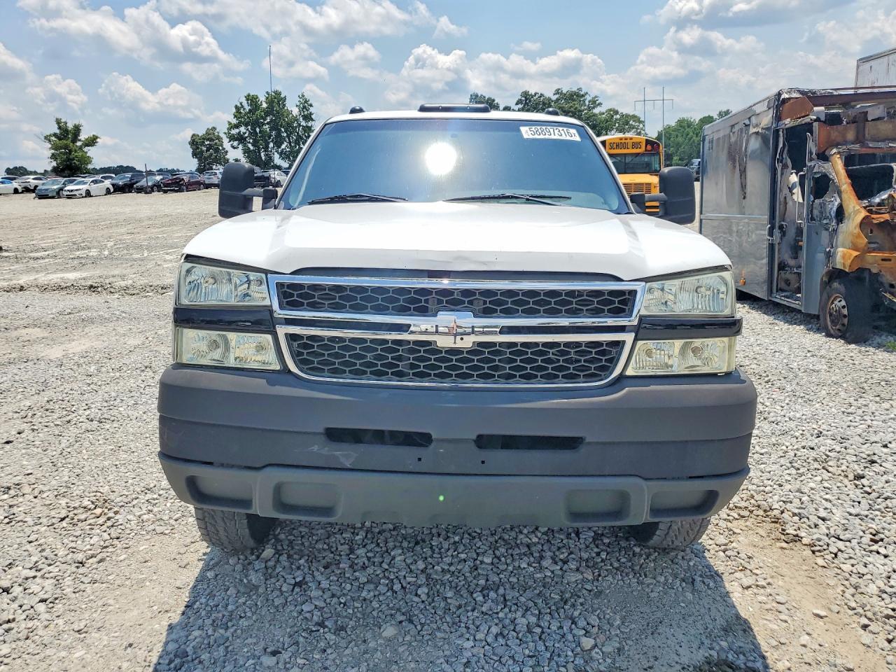 2004 Chevrolet Silverado K3500 - Фото 5