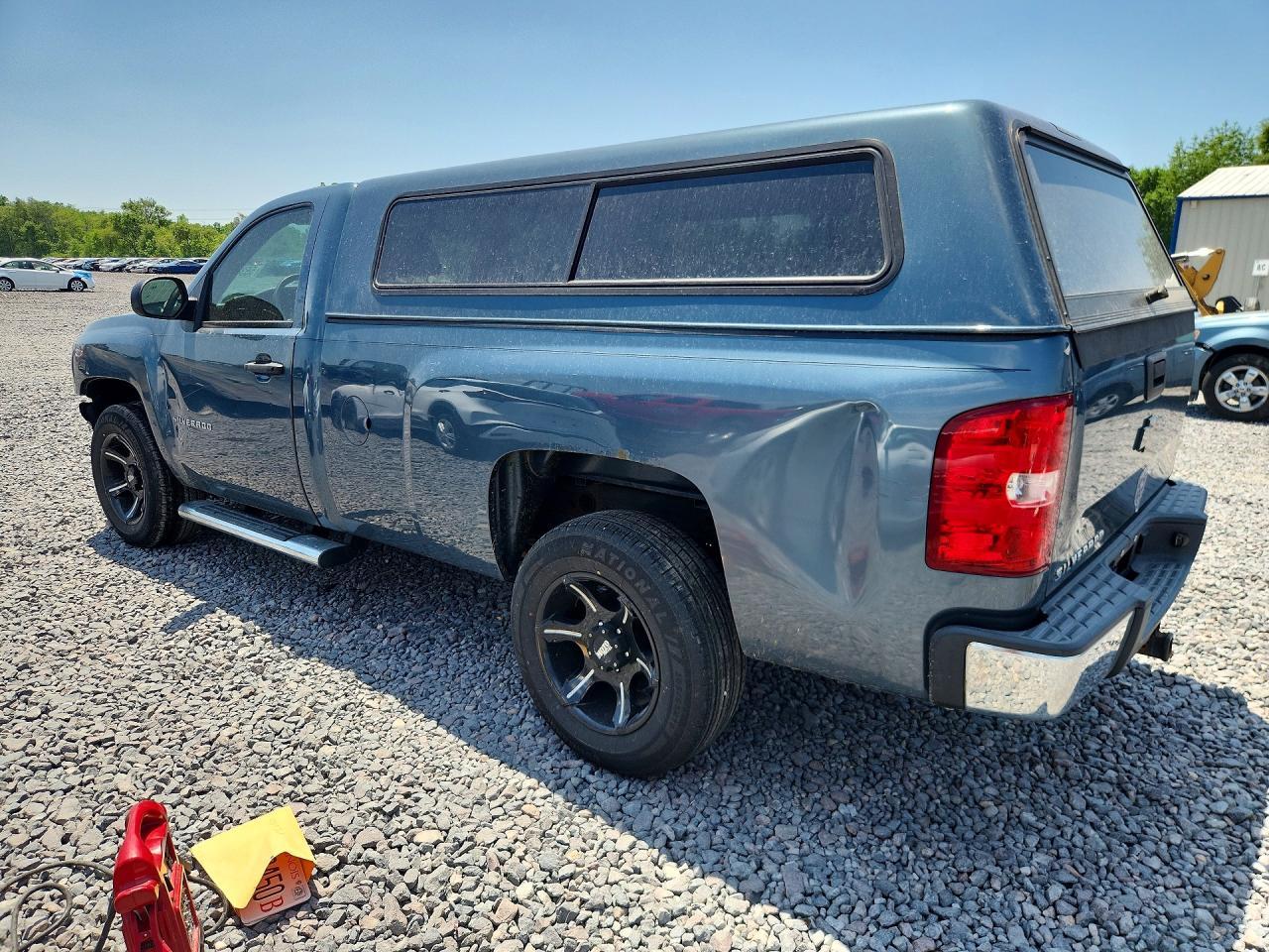 2013 Chevrolet Silverado C1500 - Image 2