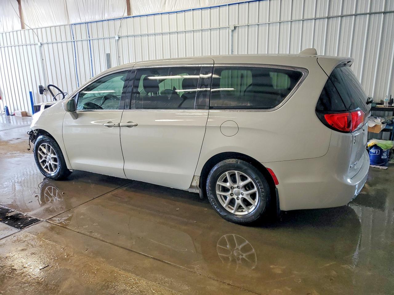 2020 Chrysler Pacifica - Фото 2