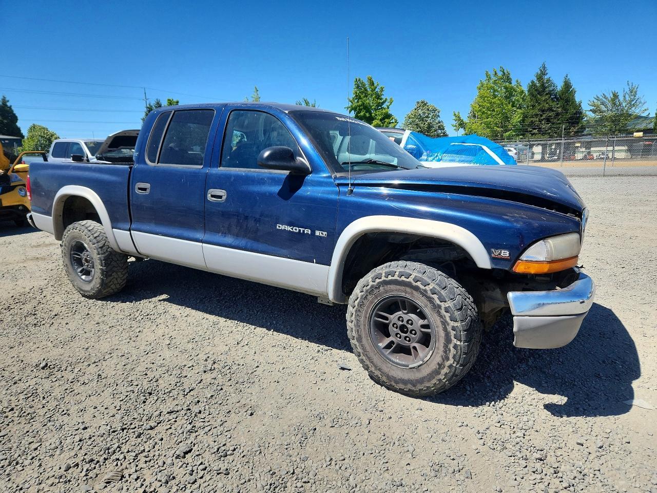 2000 Dodge Dakota Quad - Image 4