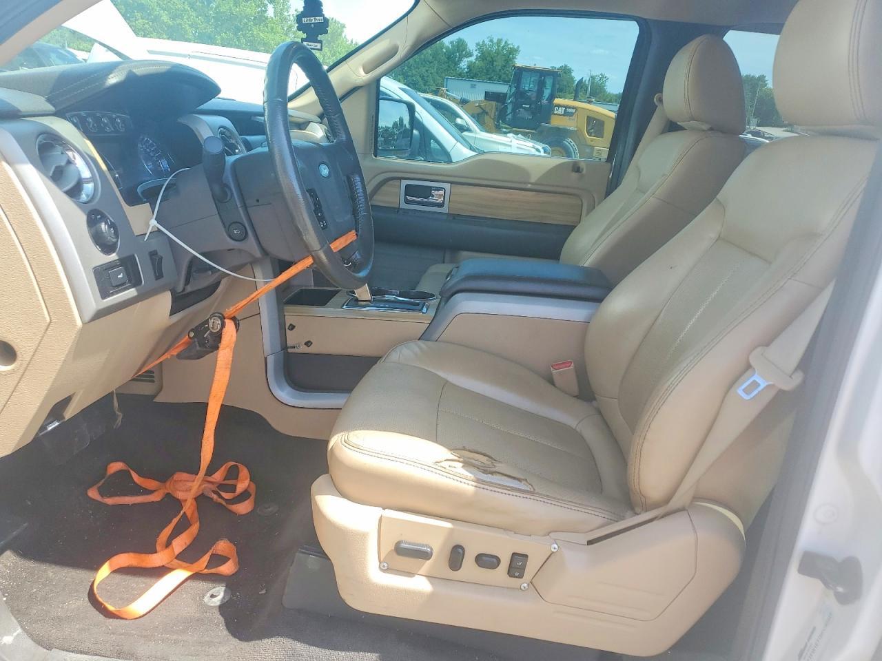 2011 Ford F150 - Фото 7