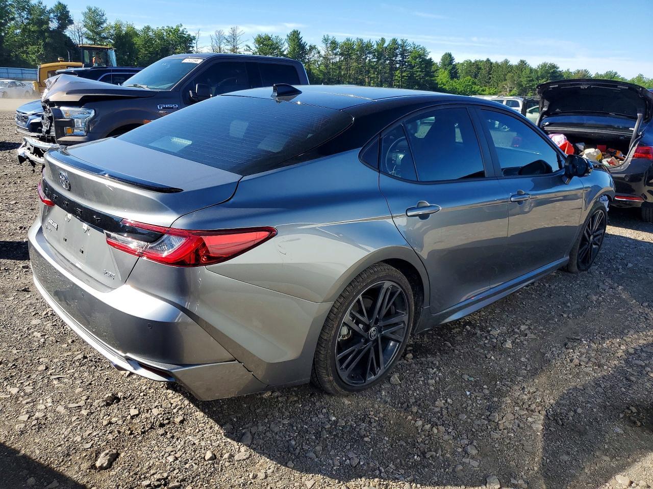 2026 Toyota Camry Xse - Фото 3