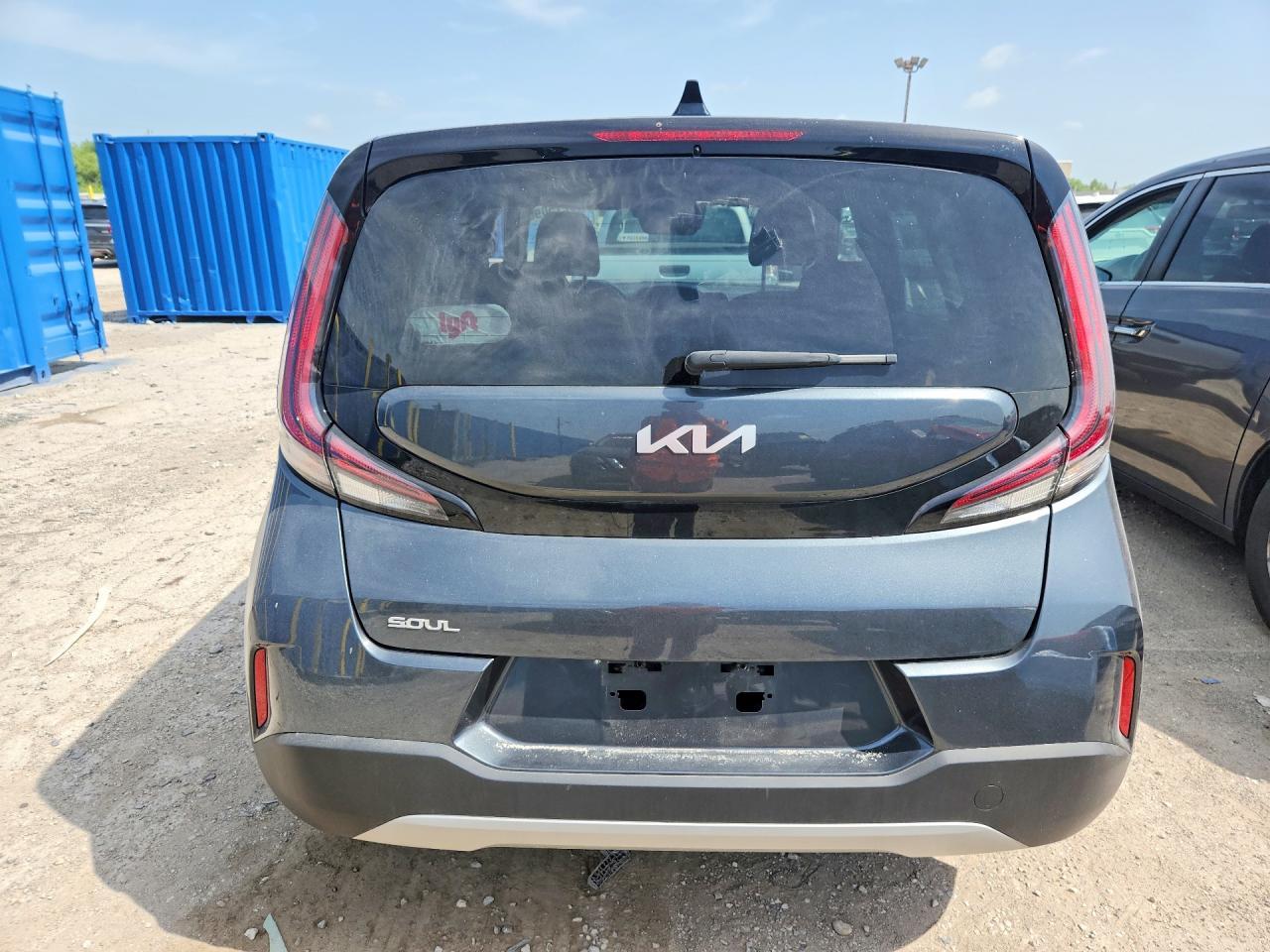 2025 Kia Soul Lx - Image 6