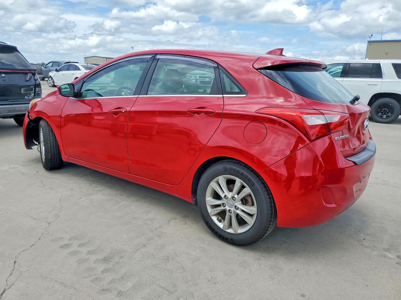 2013 Hyundai Elantra Gt Base - Фото 2
