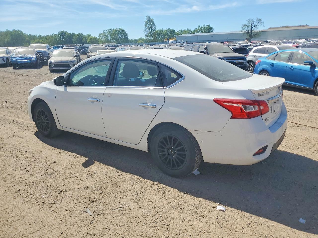 2019 Nissan Sentra S - Фото 2