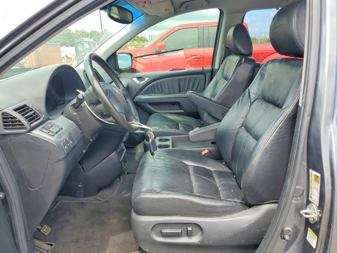 2010 Honda Odyssey Touring - Фото 7