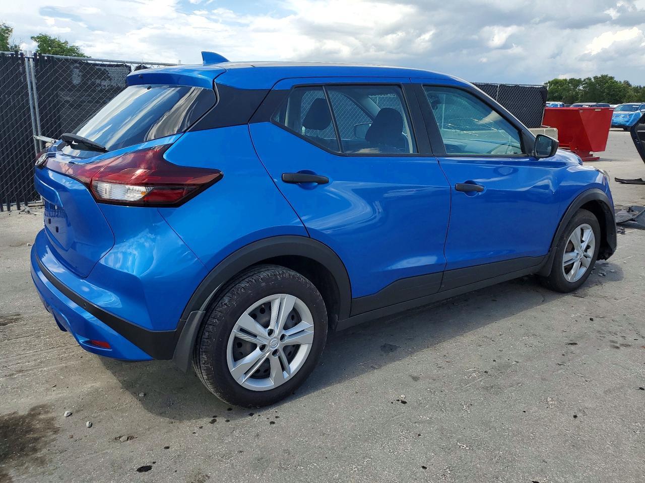2024 Nissan Kicks S - Image 3