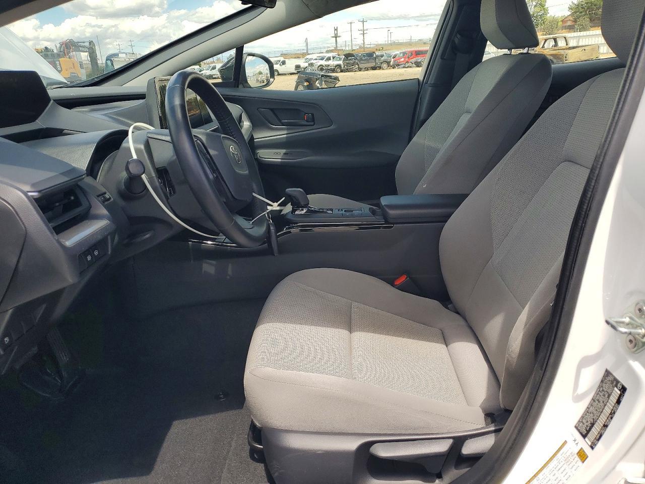 2024 Toyota Prius Le - Фото 7