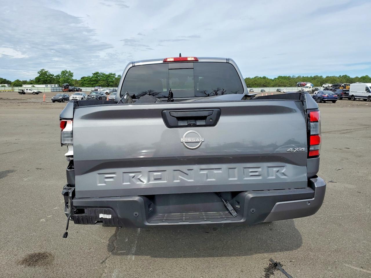 2025 Nissan Frontier Sv - Image 6