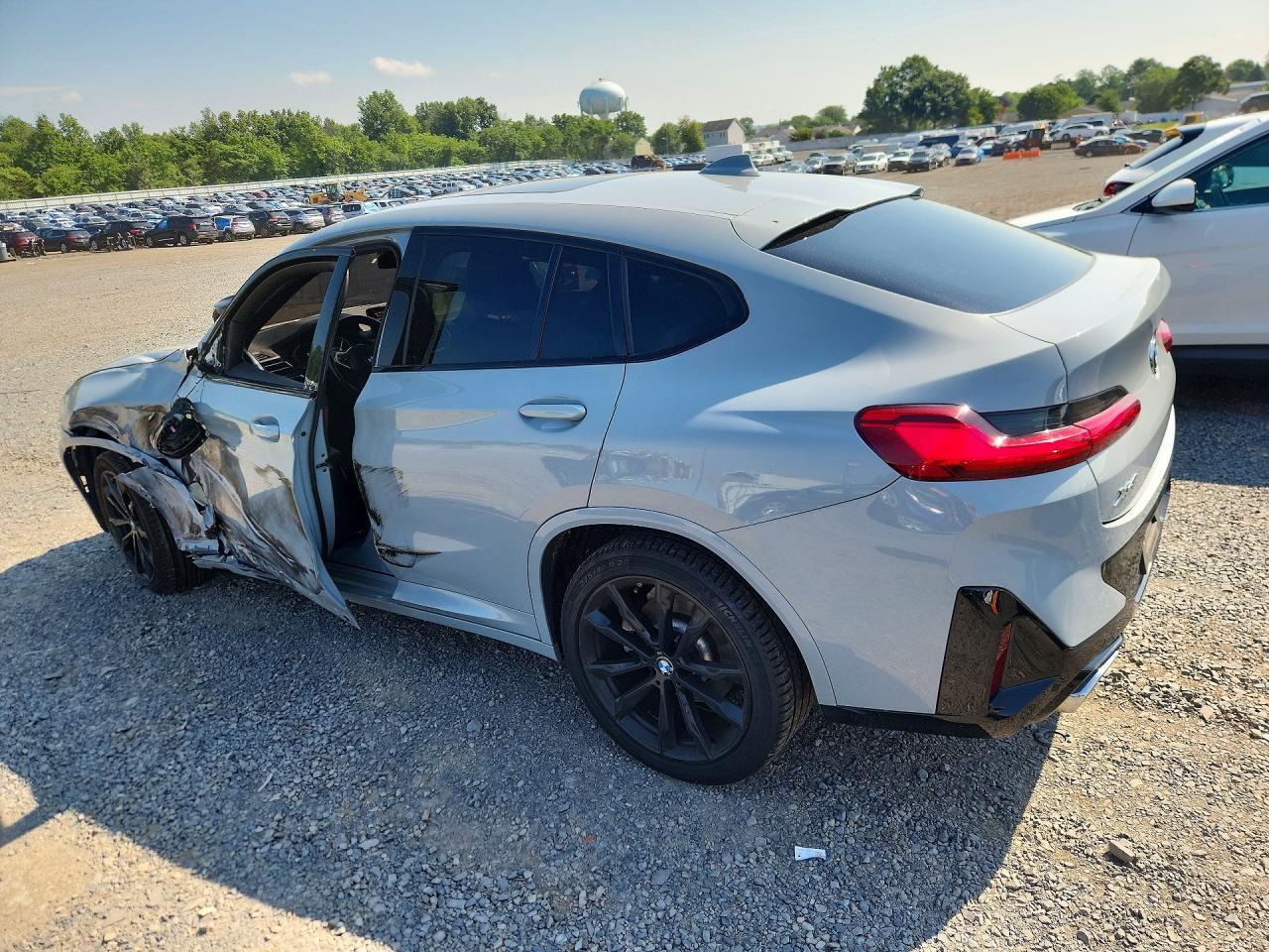 2022 BMW X4 xDrive30I - Фото 2