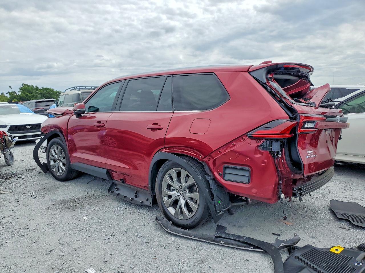 2025 Toyota Grand Highlander Hybrid Limited - Image 2