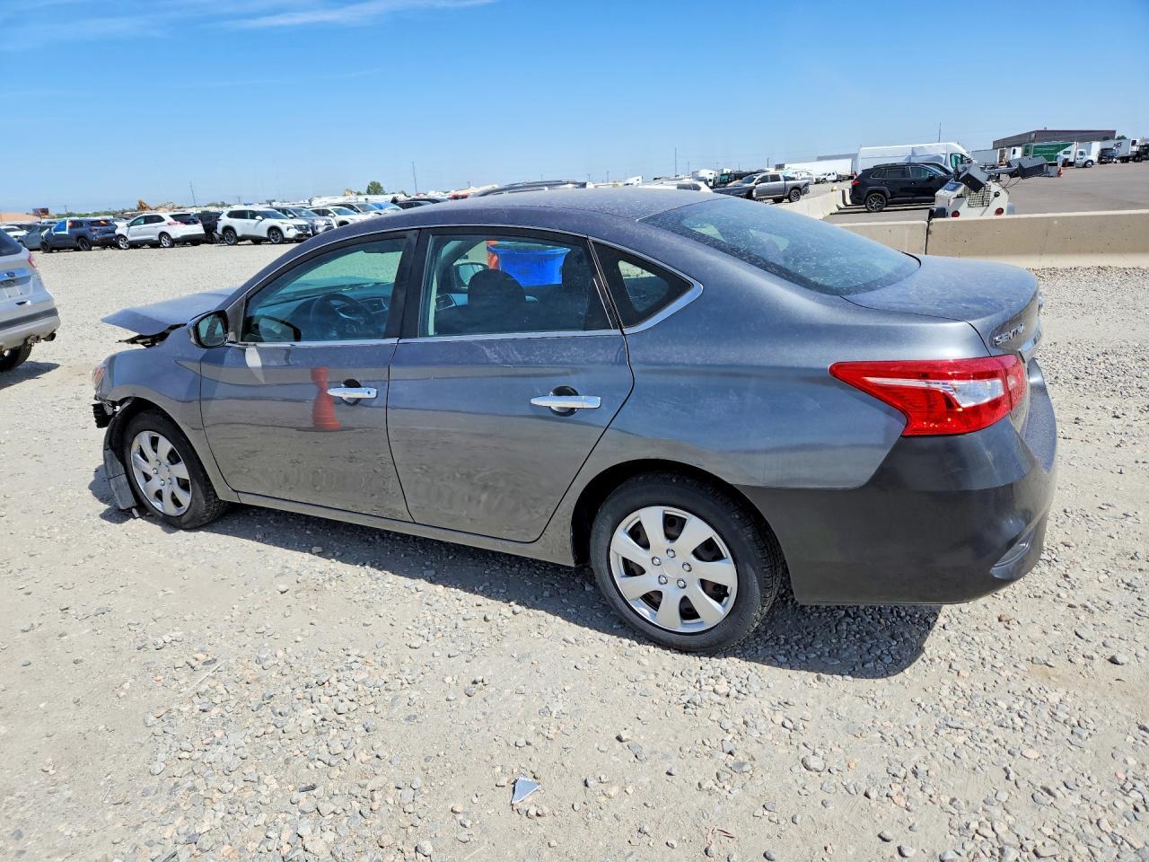 2018 Nissan Sentra S - Фото 2