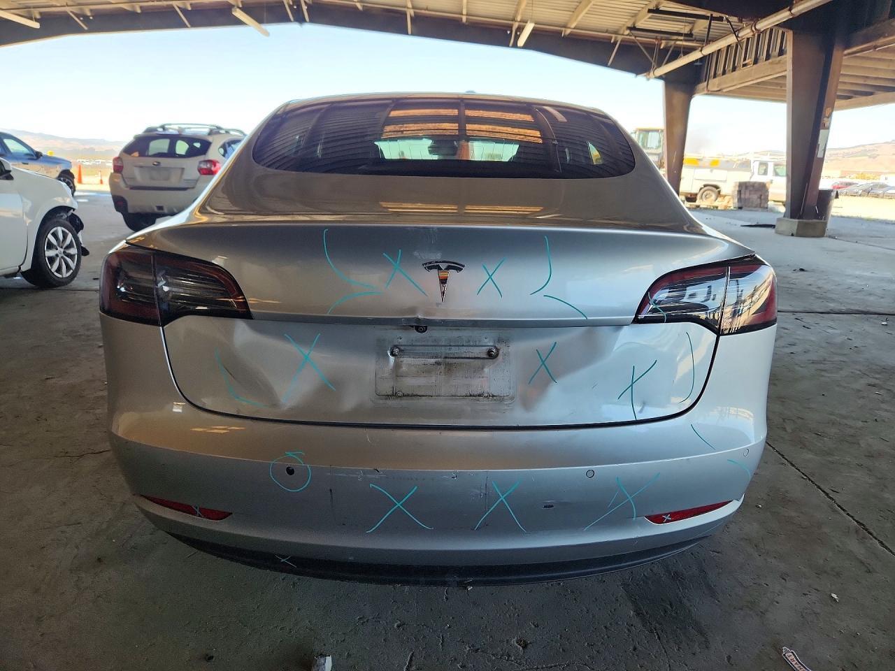 2018 Tesla Model 3 - Image 6