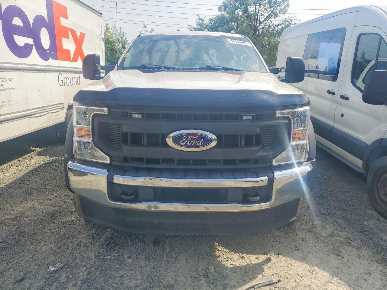 2021 Ford F450 Super Duty - Фото 5