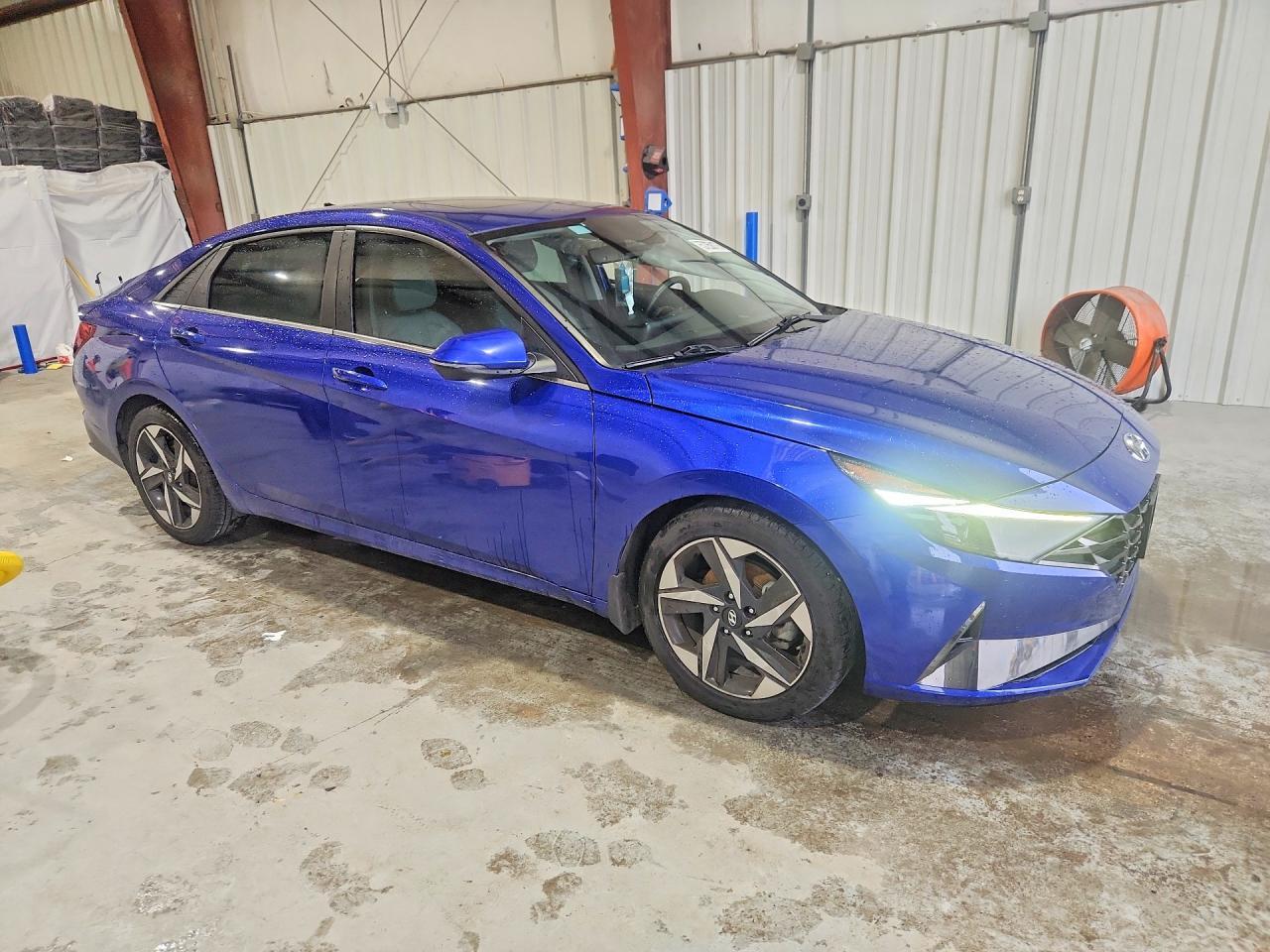 2023 Hyundai Elantra Limited - Фото 4