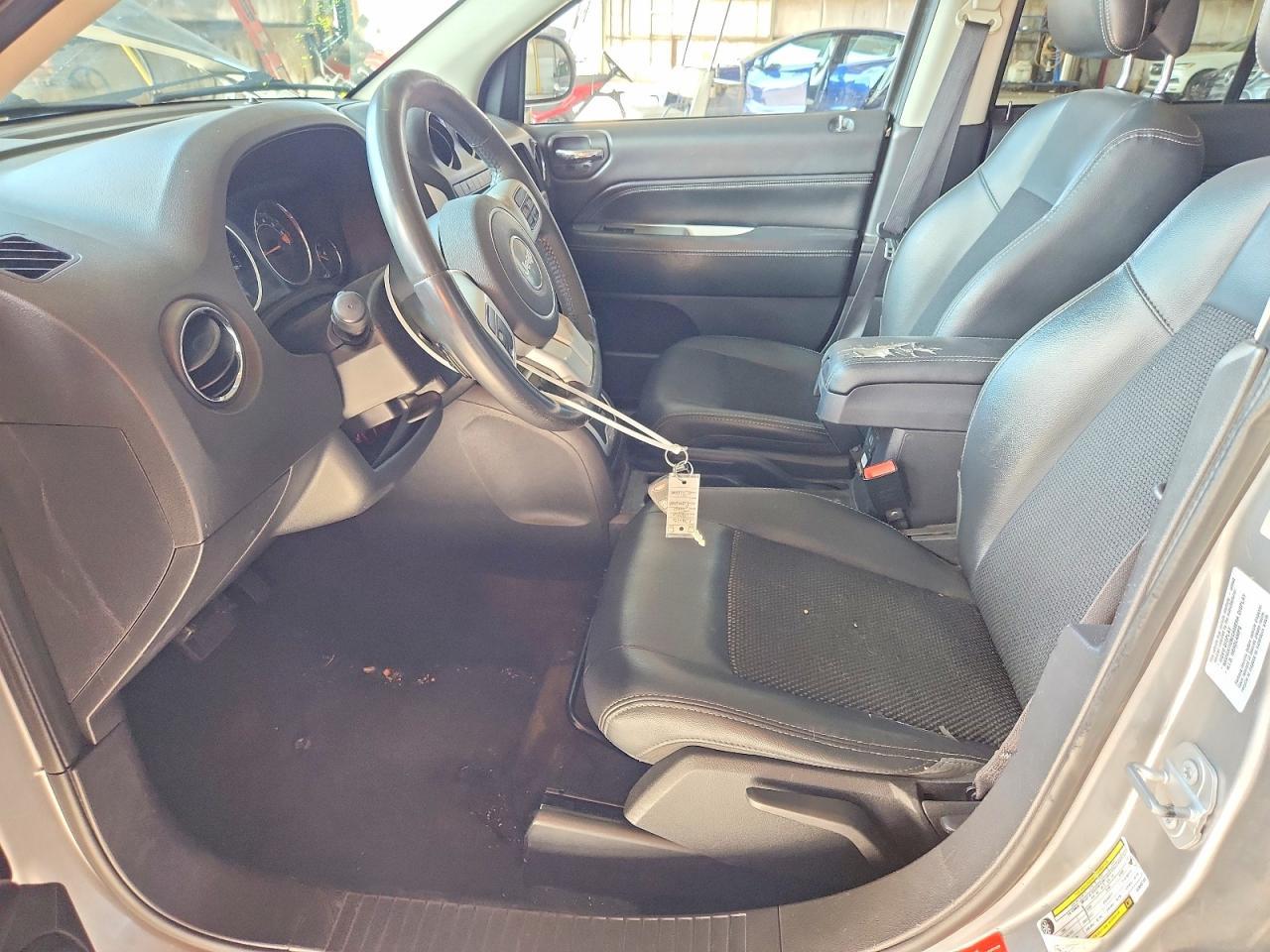2016 Jeep Compass Latitude - Фото 7
