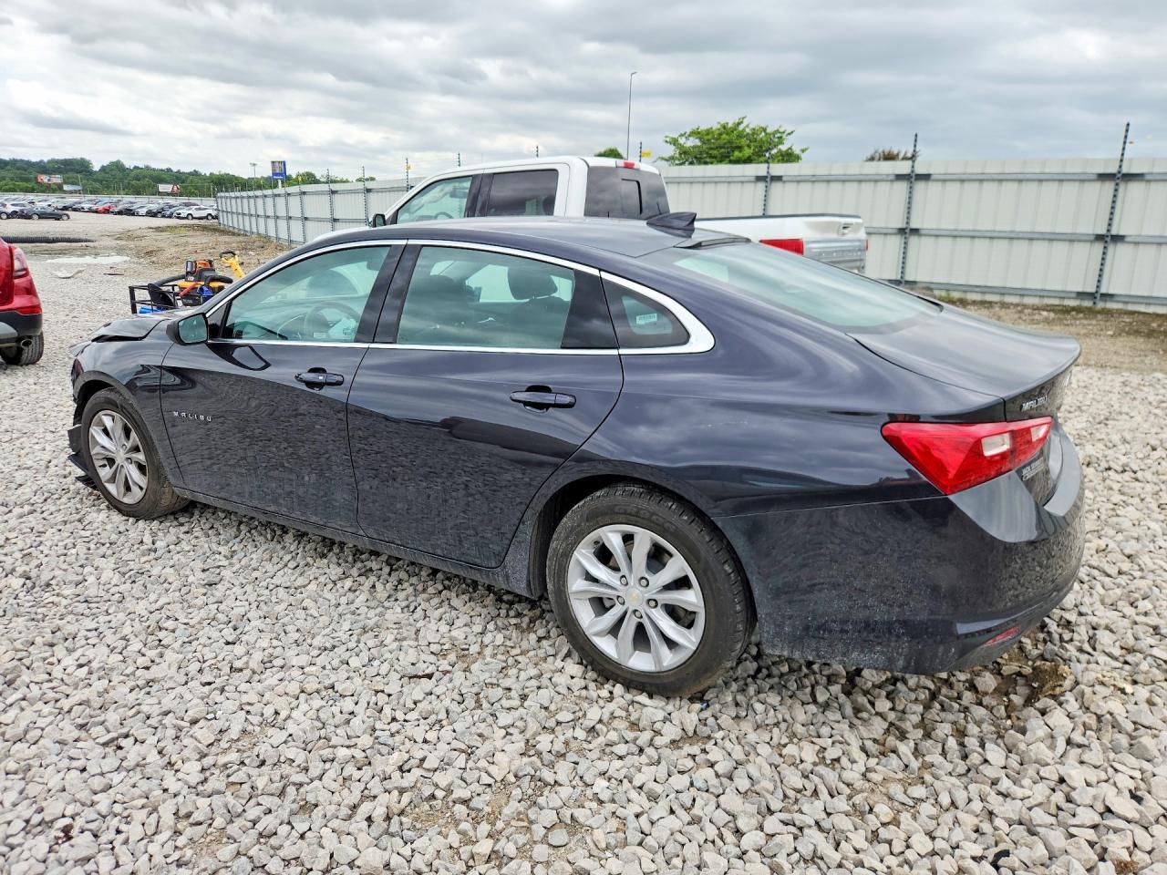 2023 Chevrolet Malibu Lt - Image 2