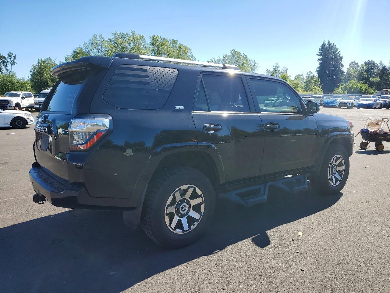 2020 Toyota 4Runner Sr5 Premium - Image 3