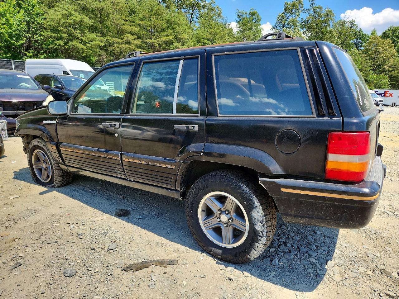 1993 Jeep Grand Cherokee Limited - Image 2