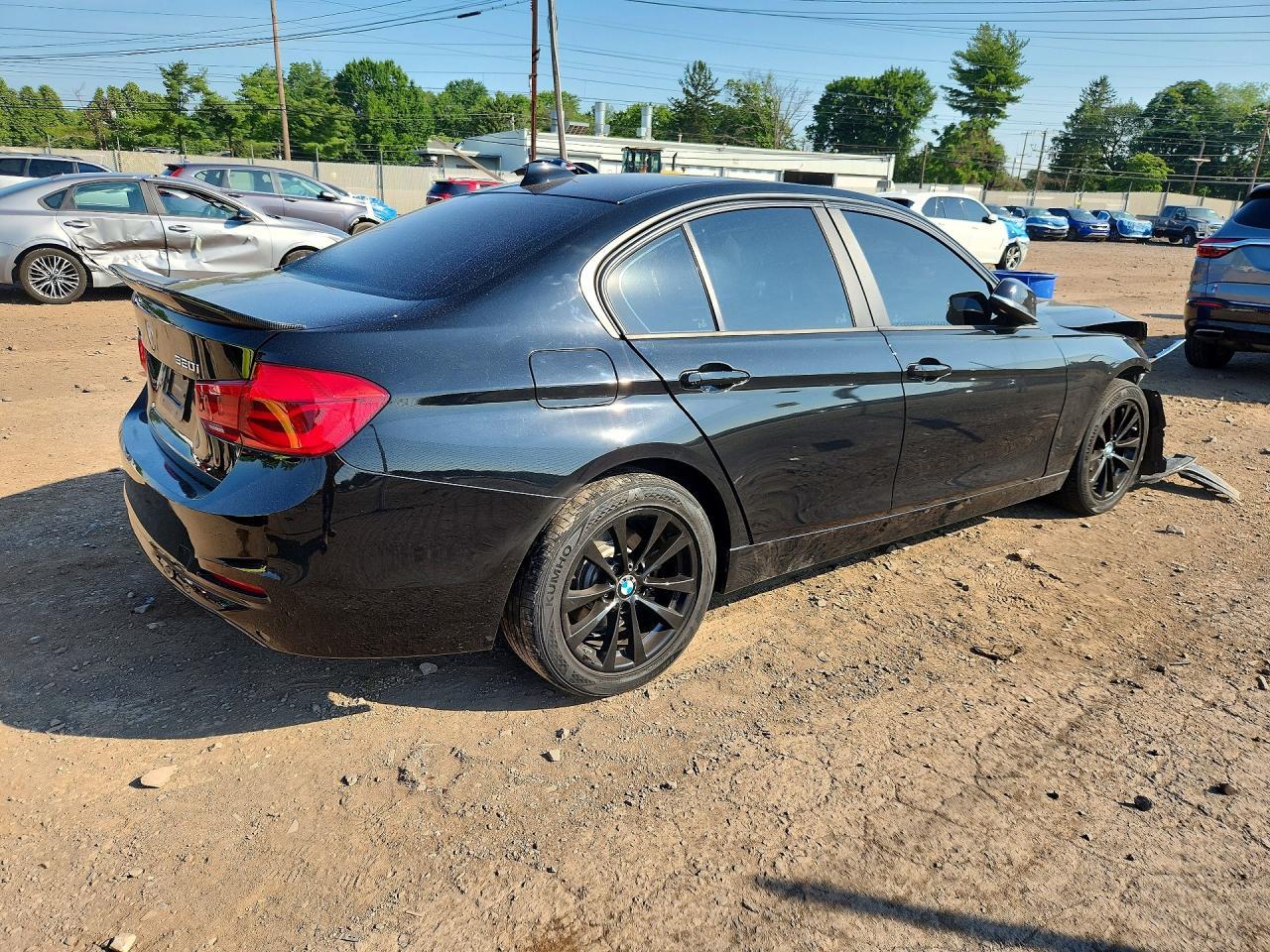 2018 BMW 320 Xi - Фото 3