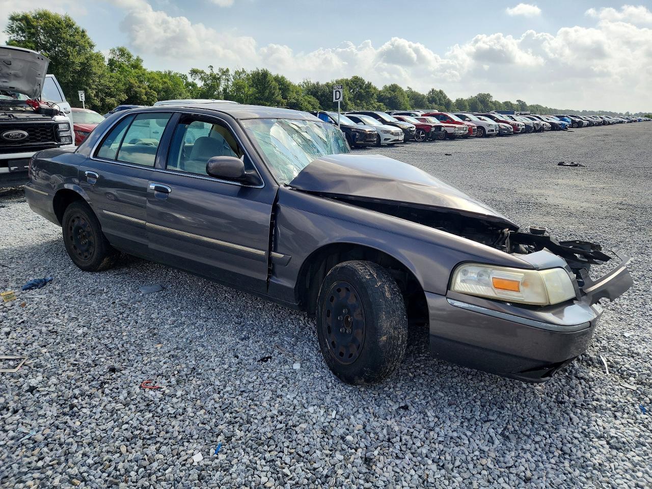 2007 Mercury Capri - Image 4