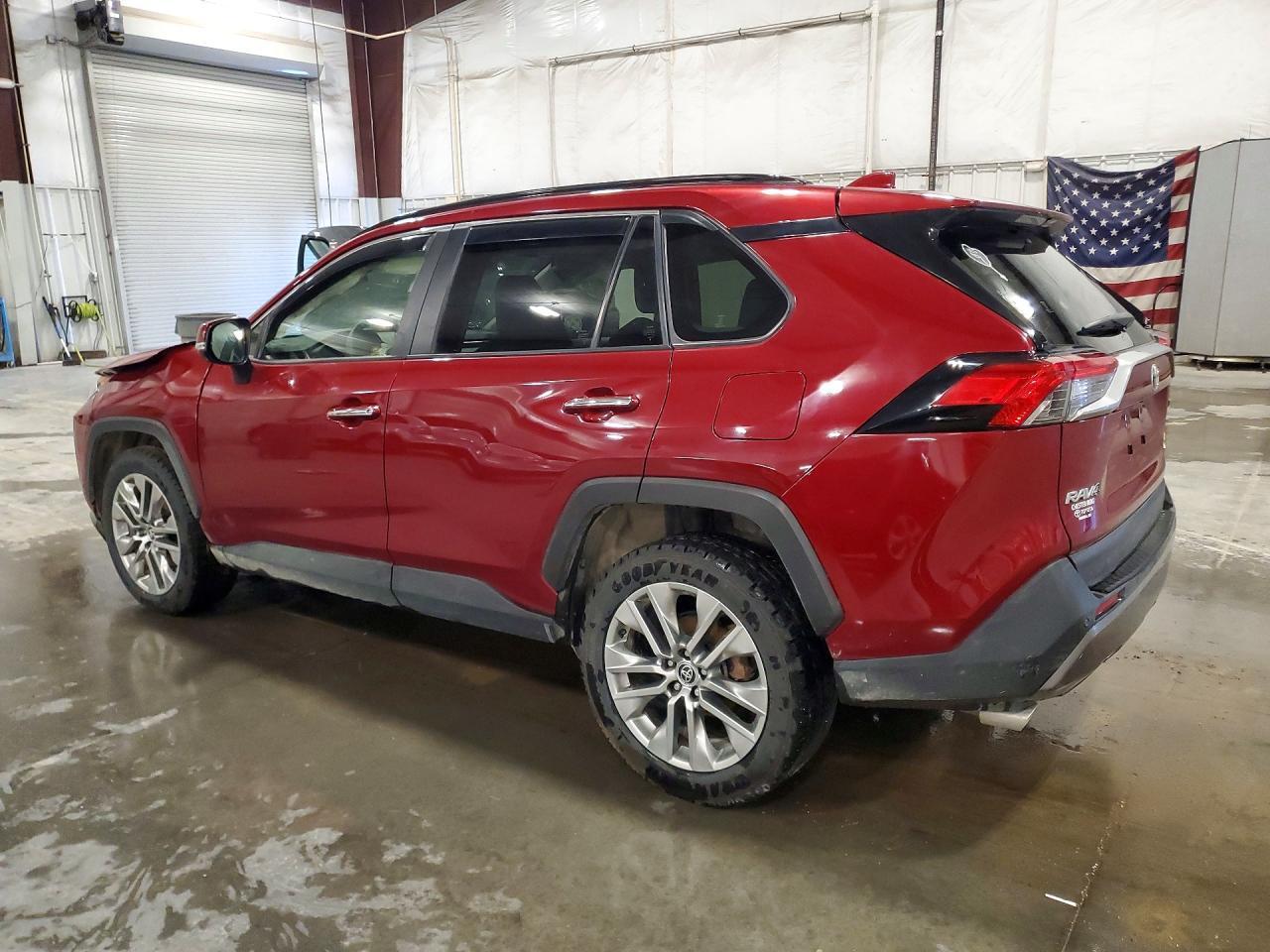 2020 Toyota Rav4 Limited - Фото 2
