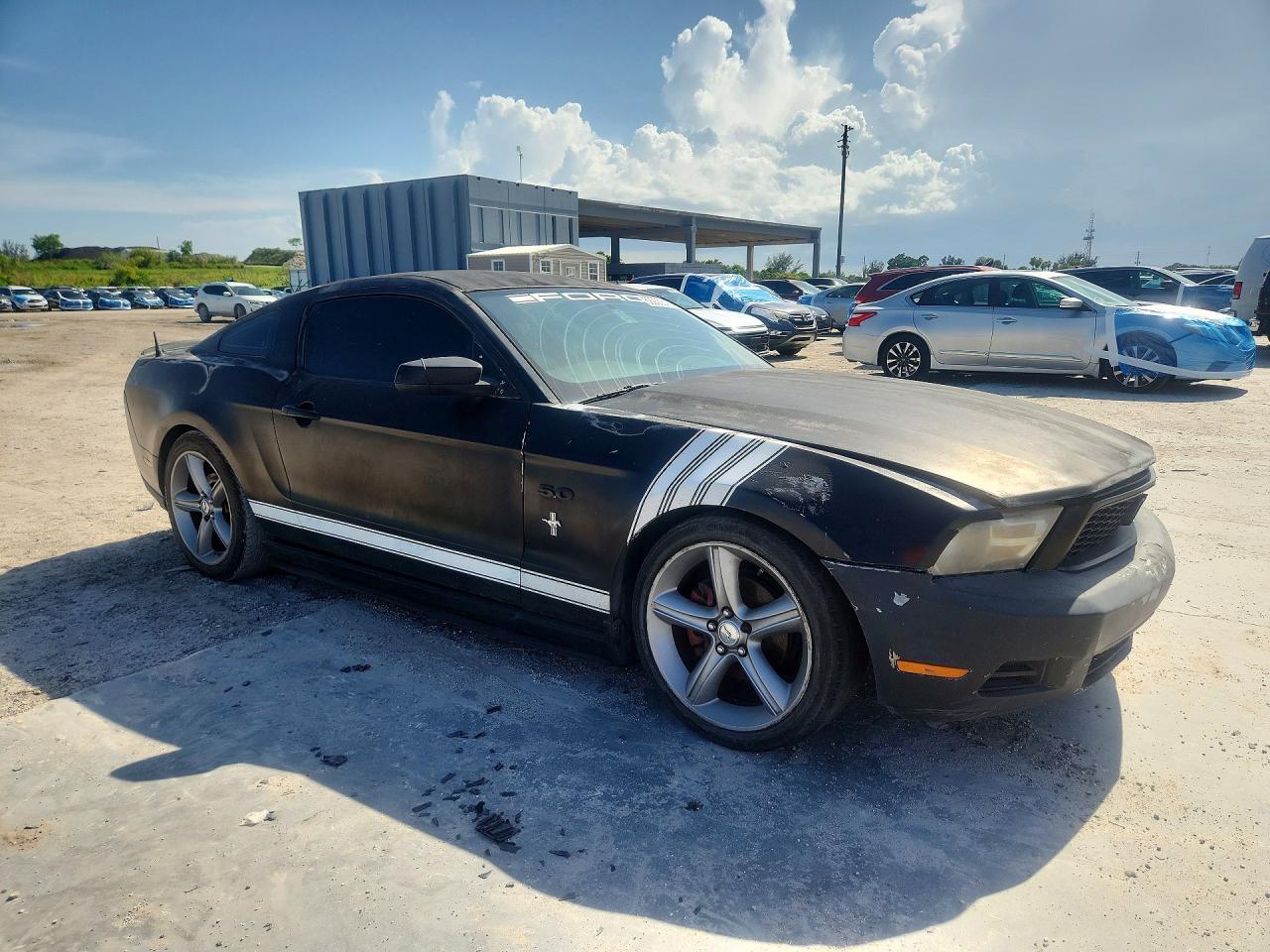 2010 Ford Mustang - Фото 4