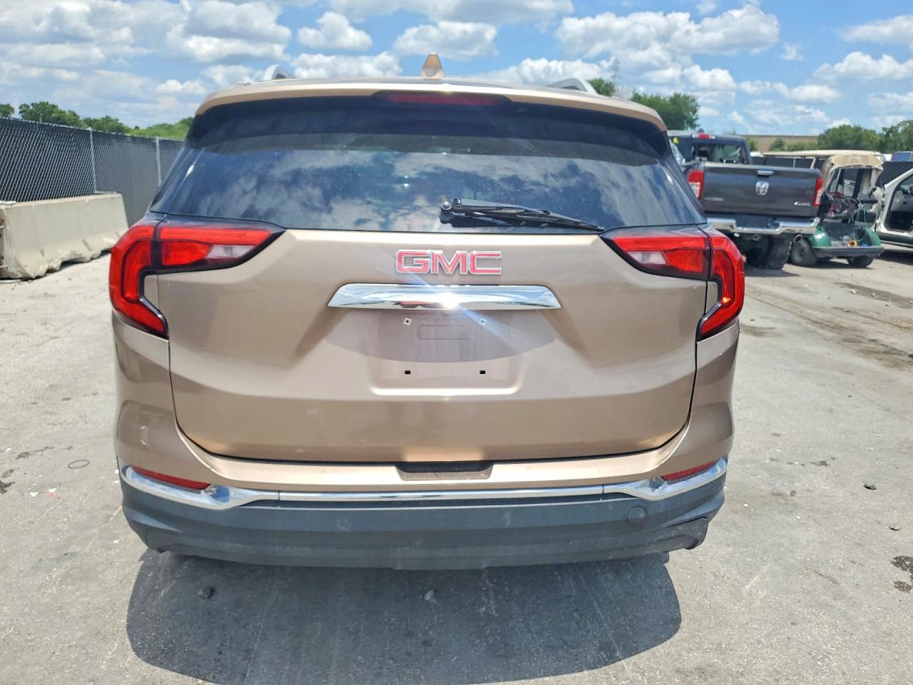 2018 GMC Terrain Slt - Image 6